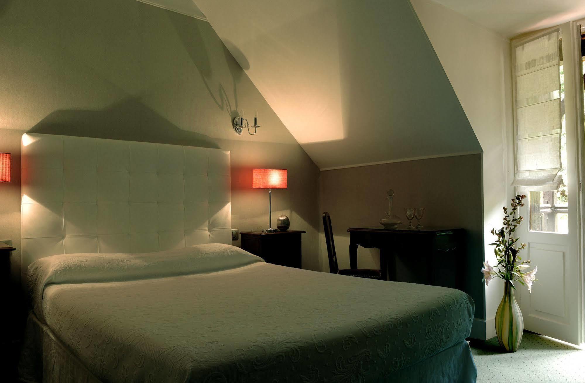 Le Moulin Des Ruats Hotell Avallon Eksteriør bilde